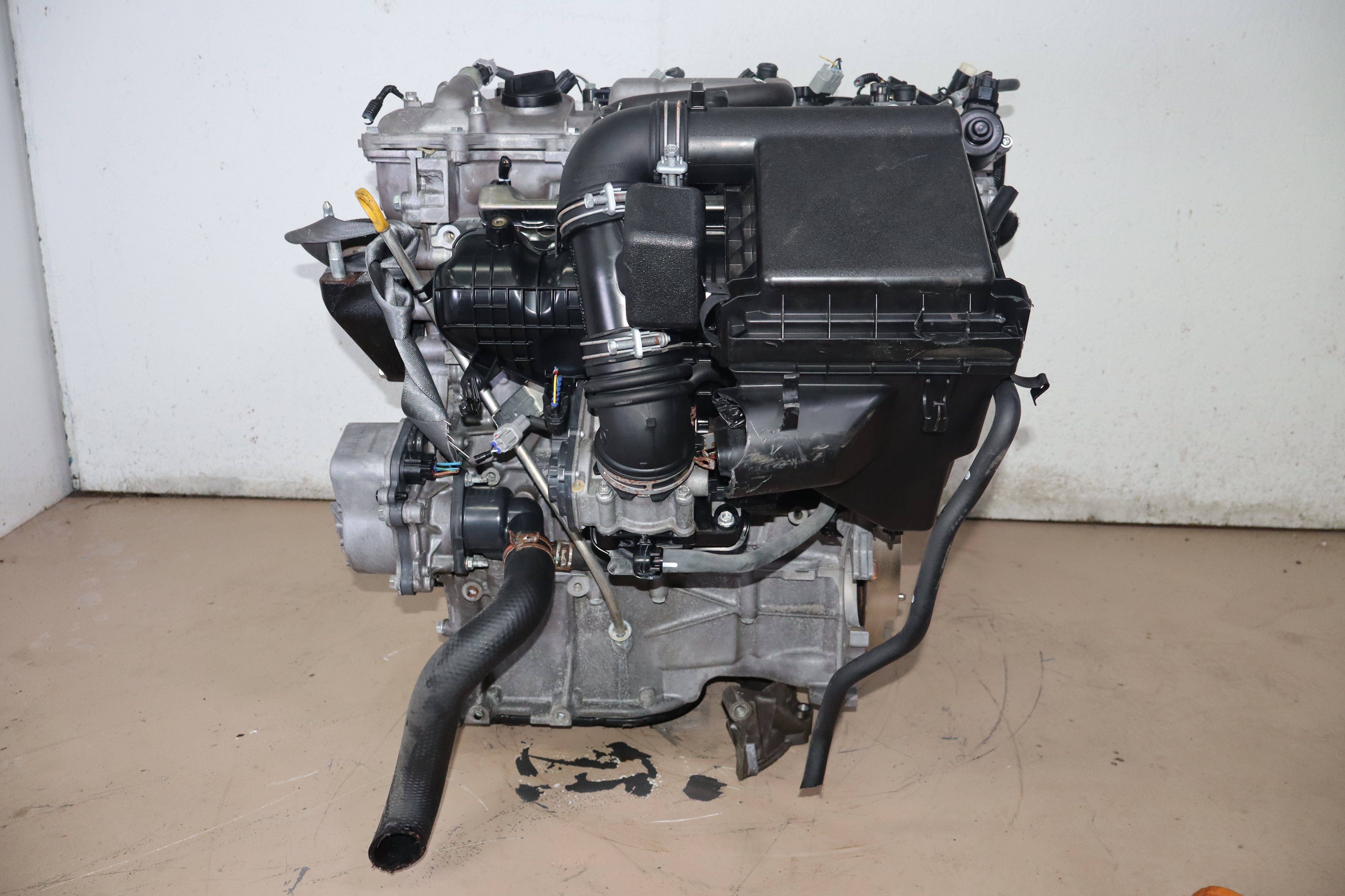 2010 2011 2012 2013 2014 2015 TOYOTA PRIUS 1.8L HYBRID ENGINE JDM 2ZR-FXE 2ZRFXE