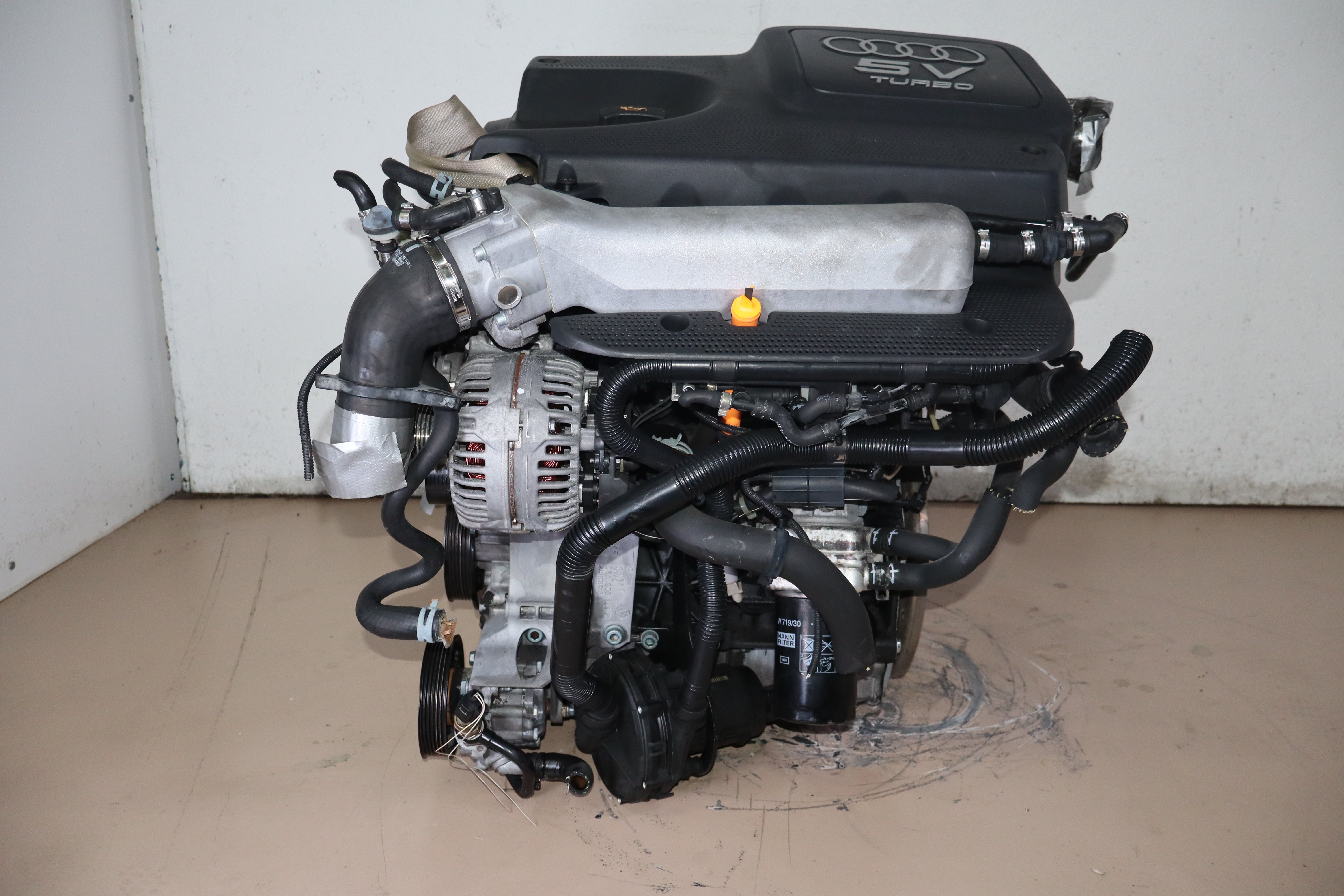 Volkswagen Golf GTI Engine Turbo Motor AUQ 1.8L 2002 2003 2004 2005