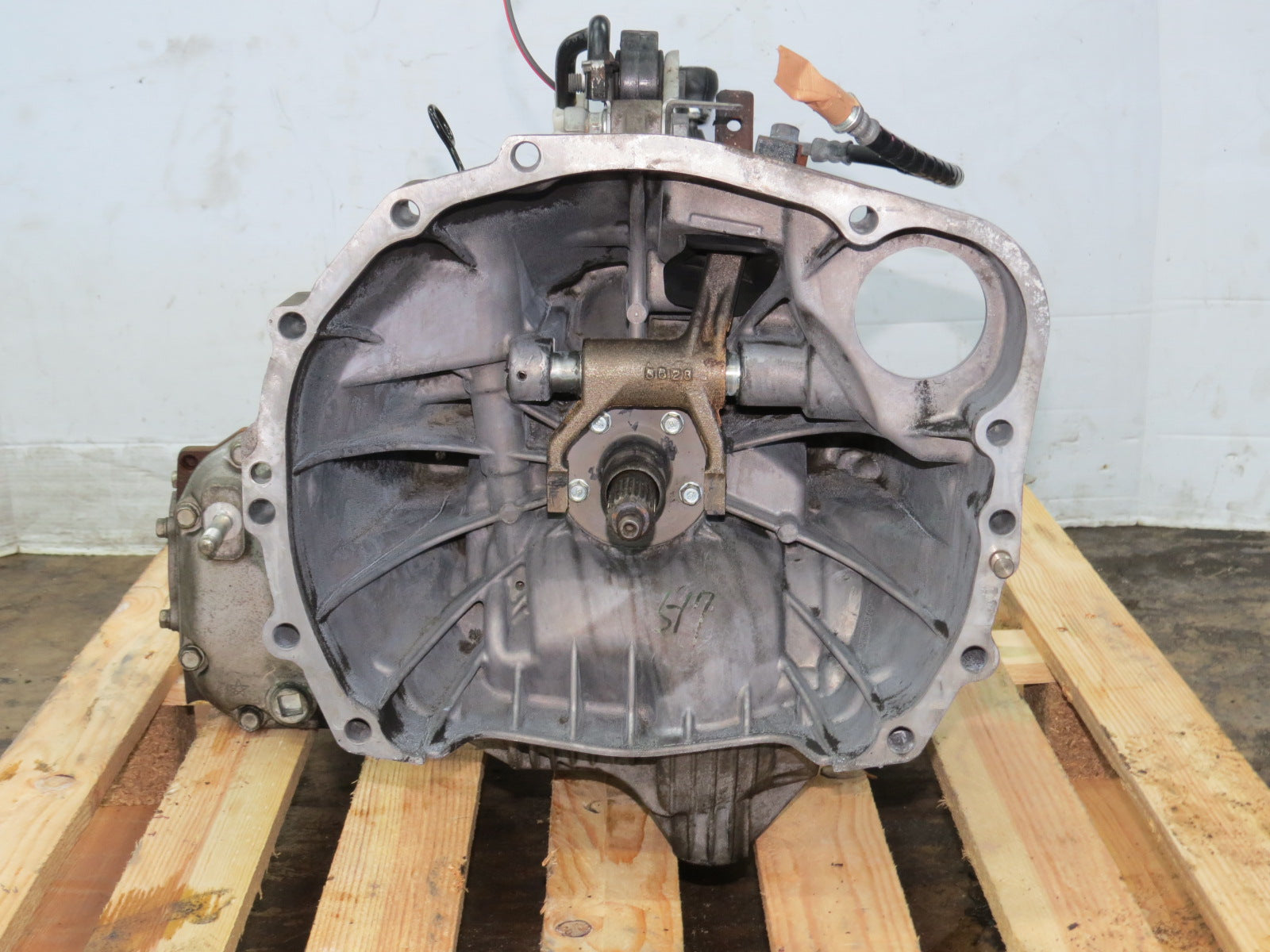 JDM SUBARU LEGACY GT 6 SPEED TRANSMISSION TY856WBEAA SPEC B