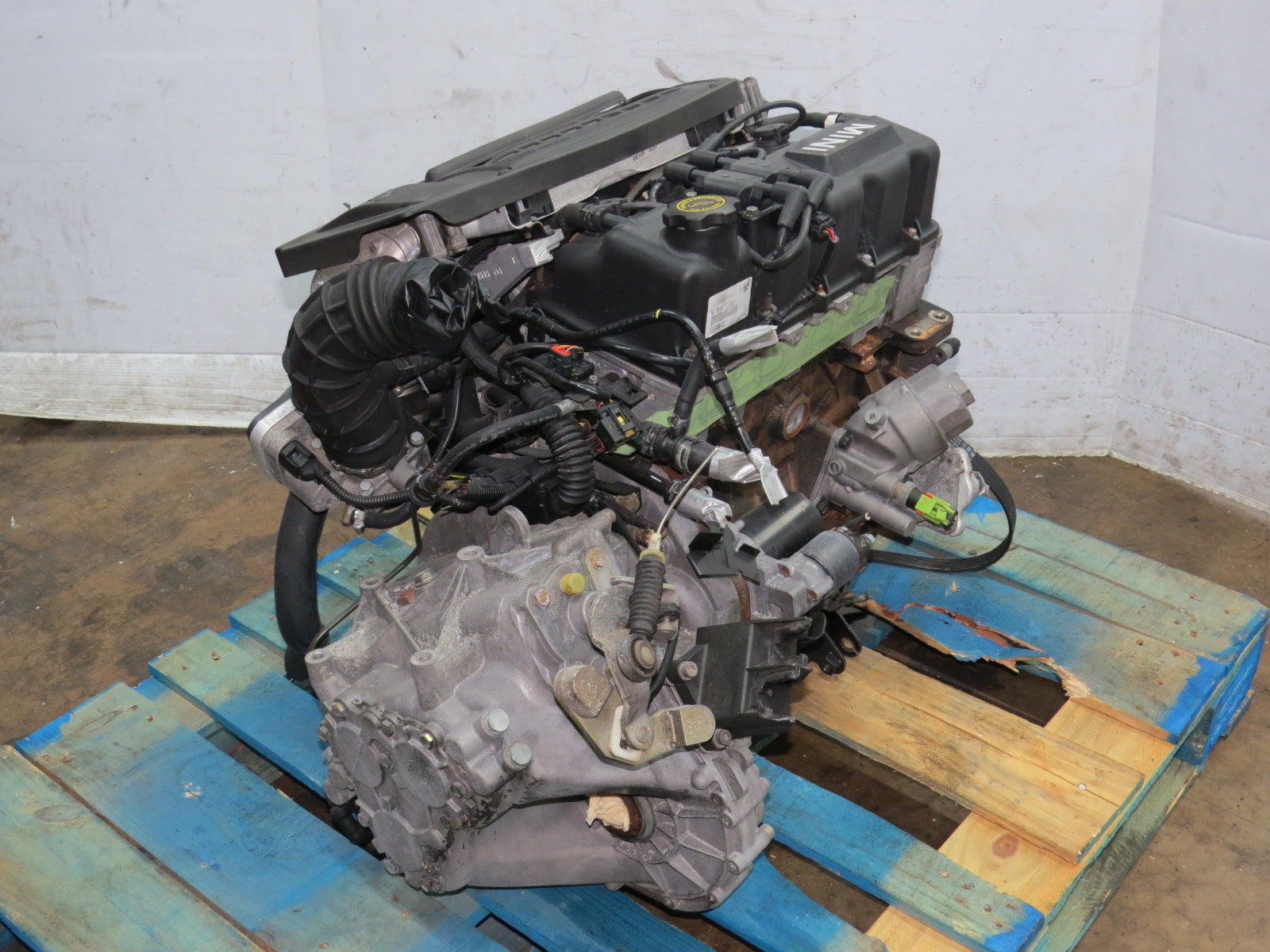 2002-2006 MINI COOPER-S SUPERCHARGED ENGINE W11B16D MOTOR MANUAL TRANSMISSION