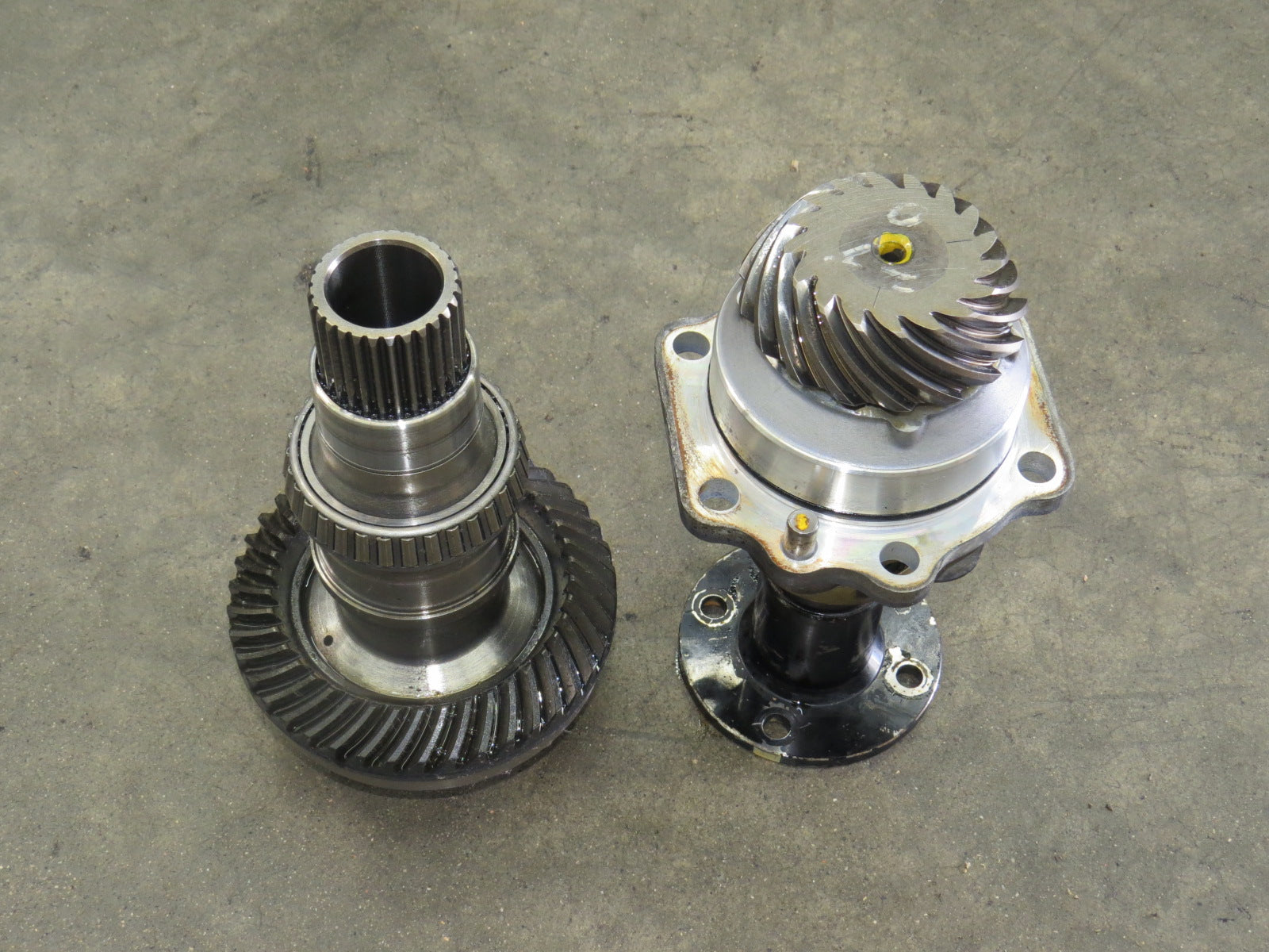 TRANSFER CASE Nissan Murano VQ35 AWD 3.5L (03-04-05-06-07)