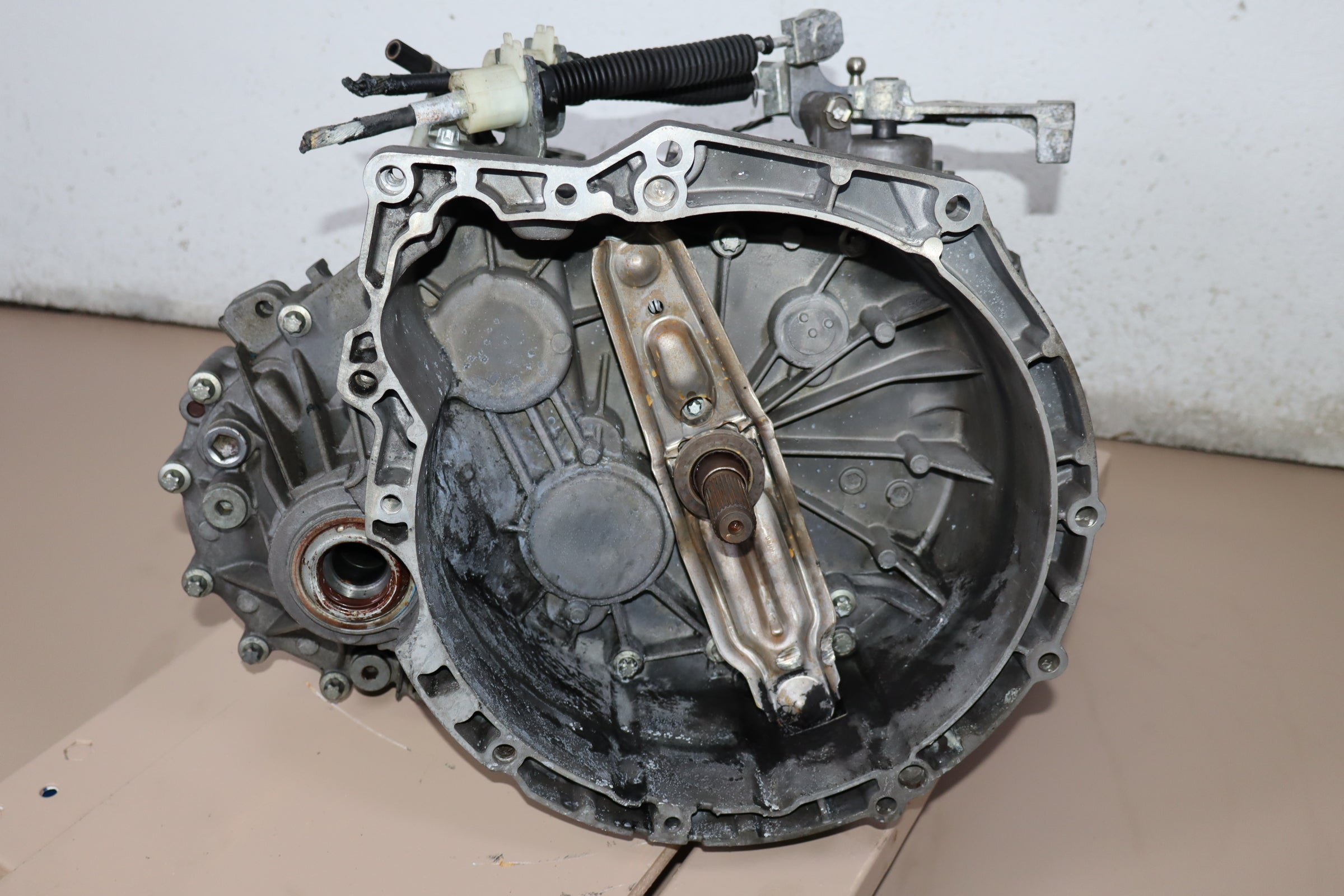 MINI COOPER TYPS S 6 SPEED MANUAL TRANSMISSION 2007-2008-2009-2010 GEARBOX