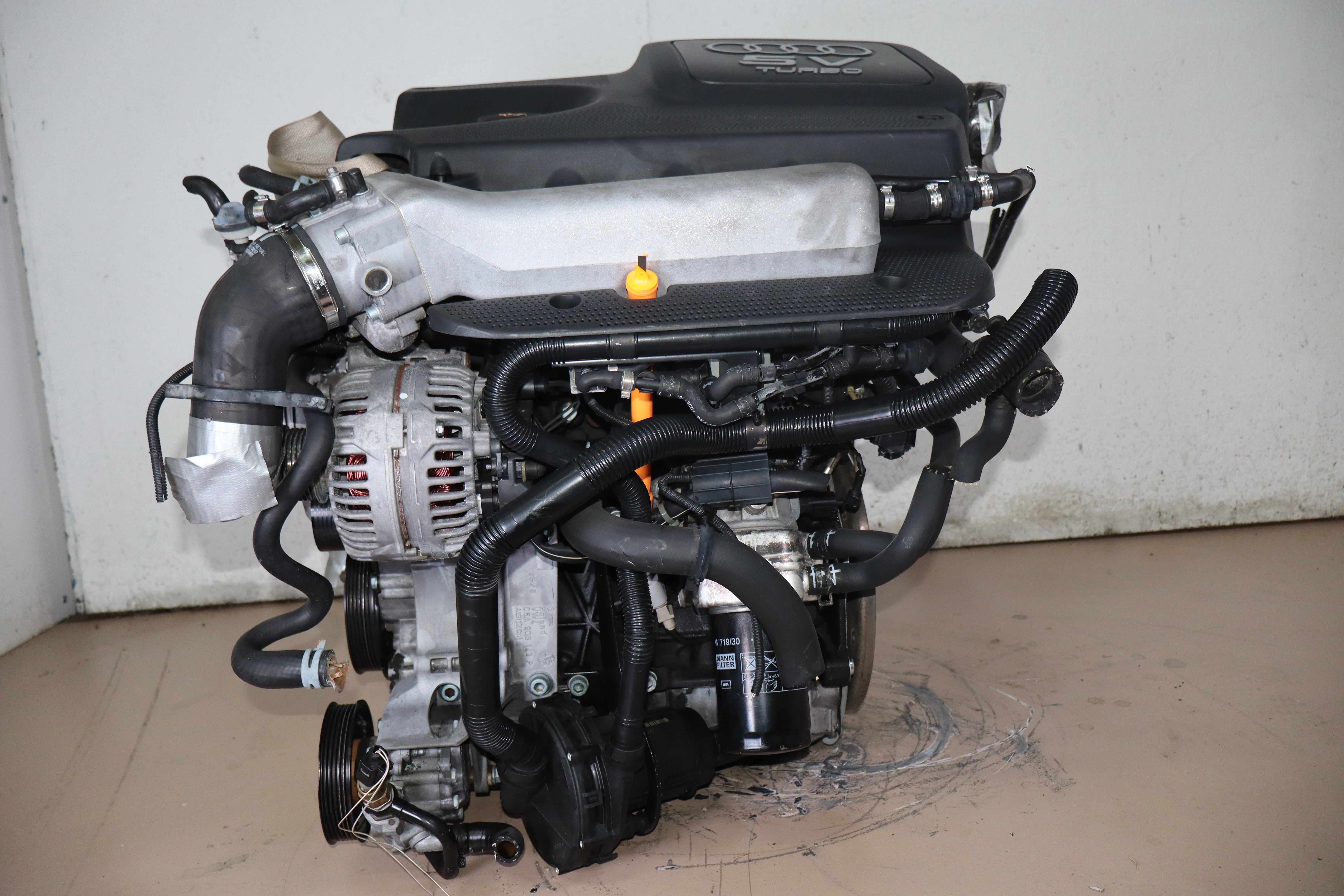 Volkswagen Golf GTI Engine Turbo Motor AUQ 1.8L 2002 2003 2004 2005