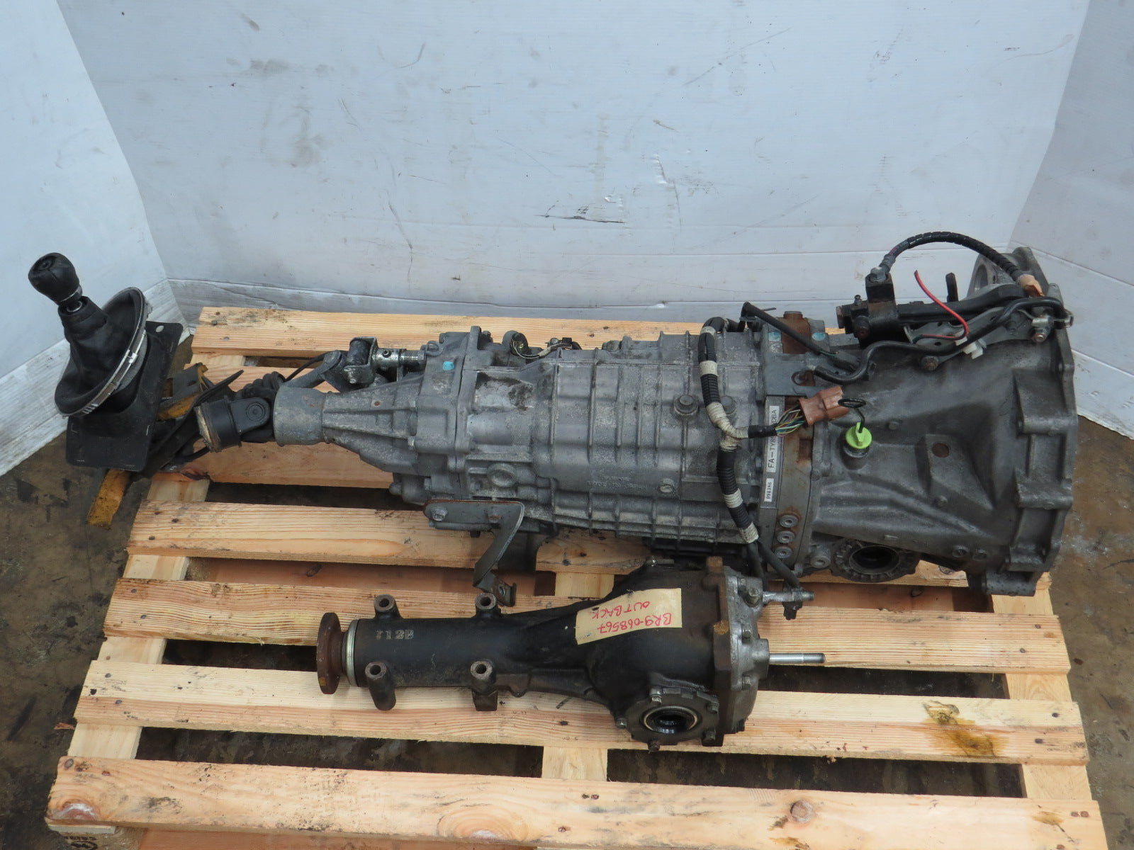 JDM SUBARU LEGACY GT 6 SPEED TRANSMISSION TY856WBEAA SPEC B
