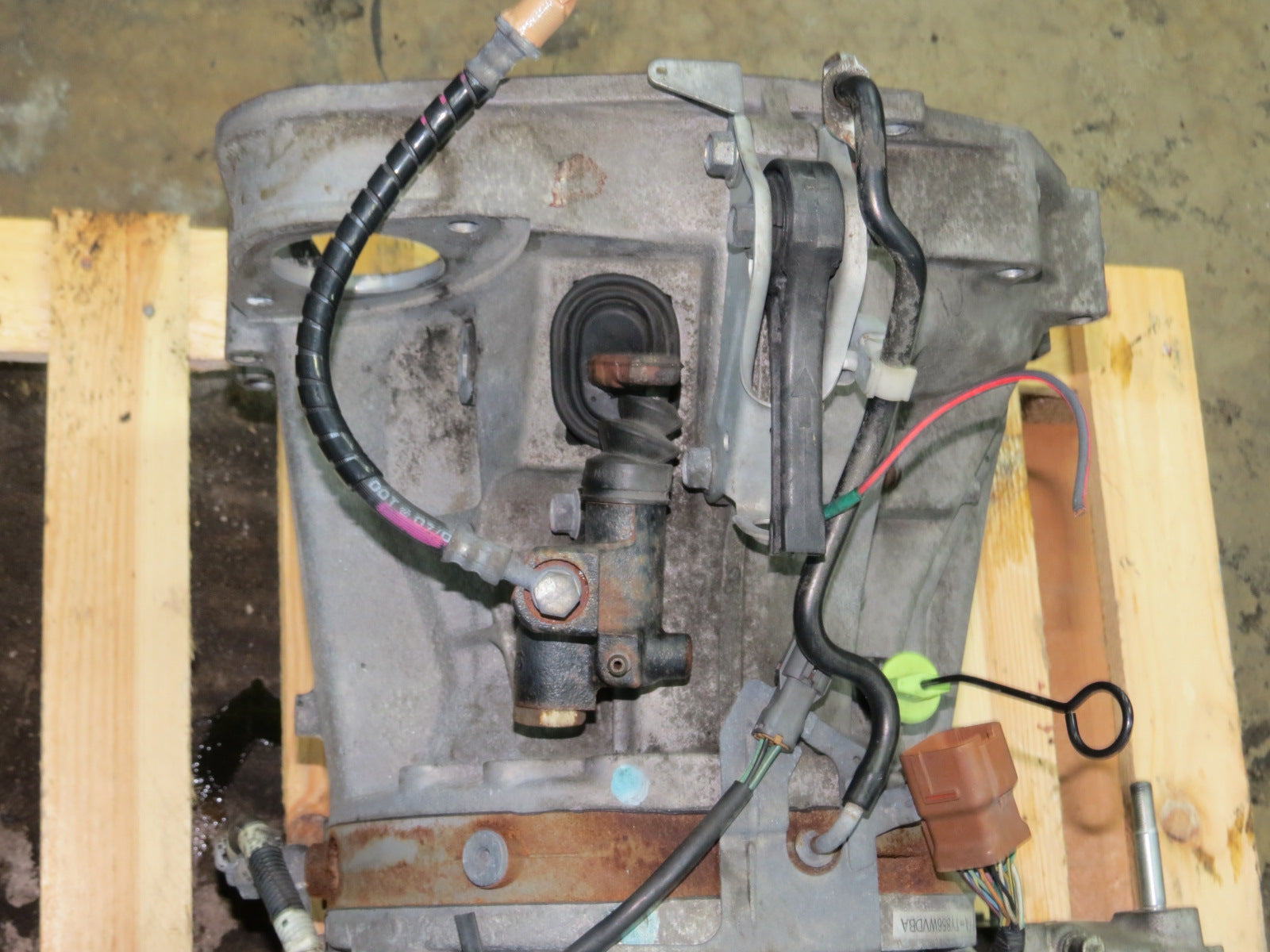 JDM SUBARU LEGACY GT 6 SPEED TRANSMISSION TY856WBEAA SPEC B