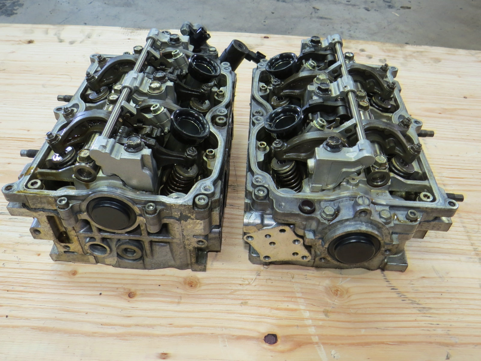 JDM EJ25 SUBARU SOHC CYLINDER HEADS AVCS 2.5L EJ25 IMPREZA FORESTER OUTBACK LEGACY 2008-2009-2010-2011-2012
